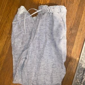 Lululemon Stretch High Rise Jogger (Worn once)